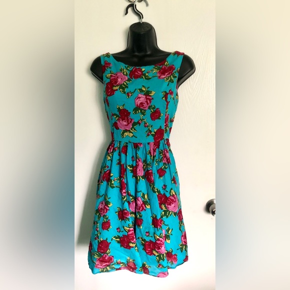 Betsey Johnson Dresses & Skirts - Betsey Johnson dress - guessing around 2010